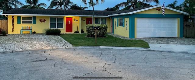 2416 Sw Hideaway Ln #NA - Photo 2 of 50