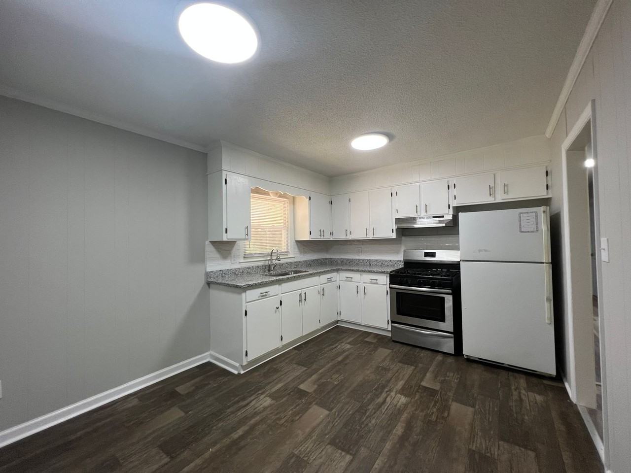 610 Belfast Dr - Photo 4 of 11