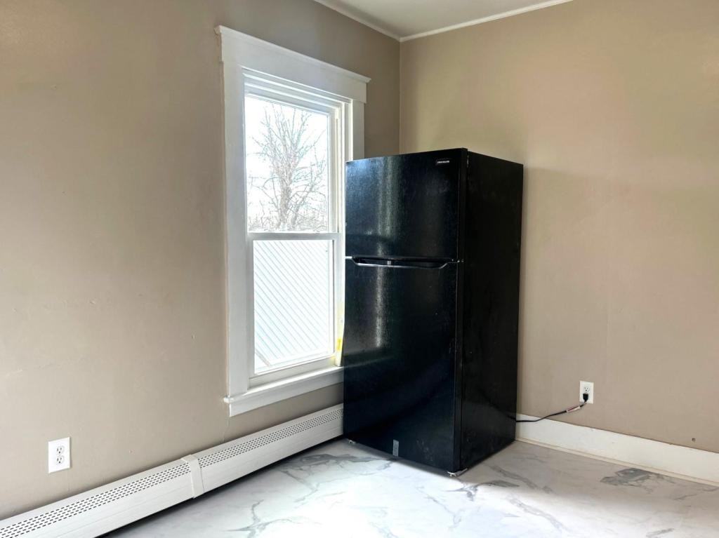 900 Main St Apt 2 - Photo 2 of 13