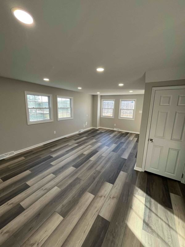 185 Goodyear Rd - Photo 3 of 17