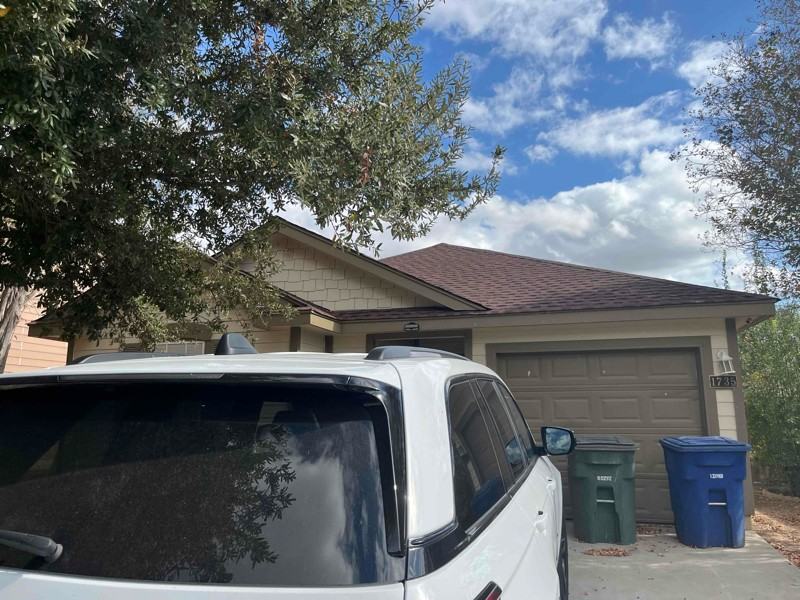 1735 Aransas Pass Dr - Photo 3 of 7