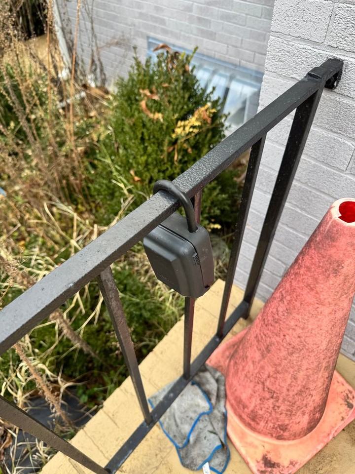 3802 Norfolk Ave - Photo 2 of 20