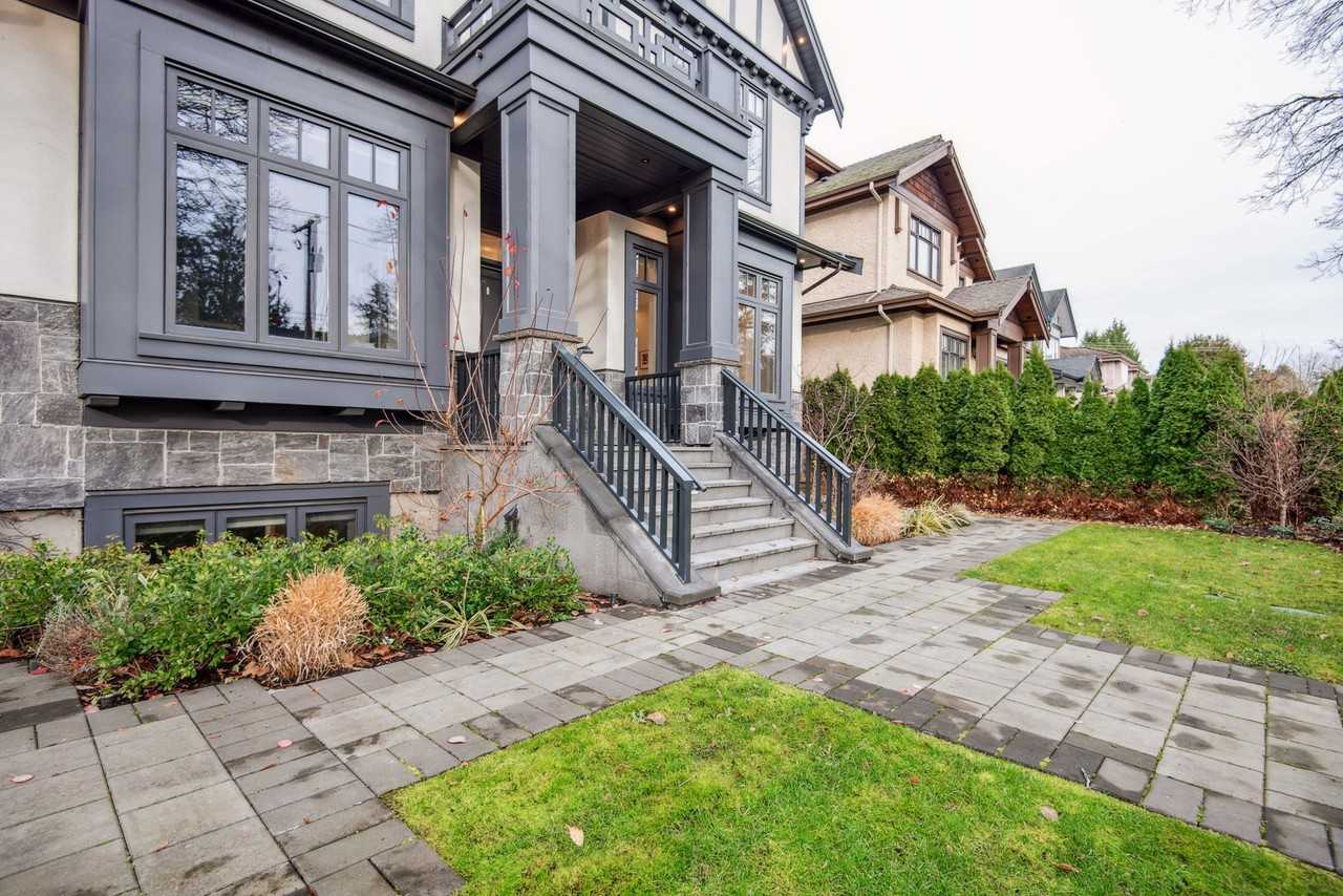 2931 West 39th Avenue - Photo 2 of 27