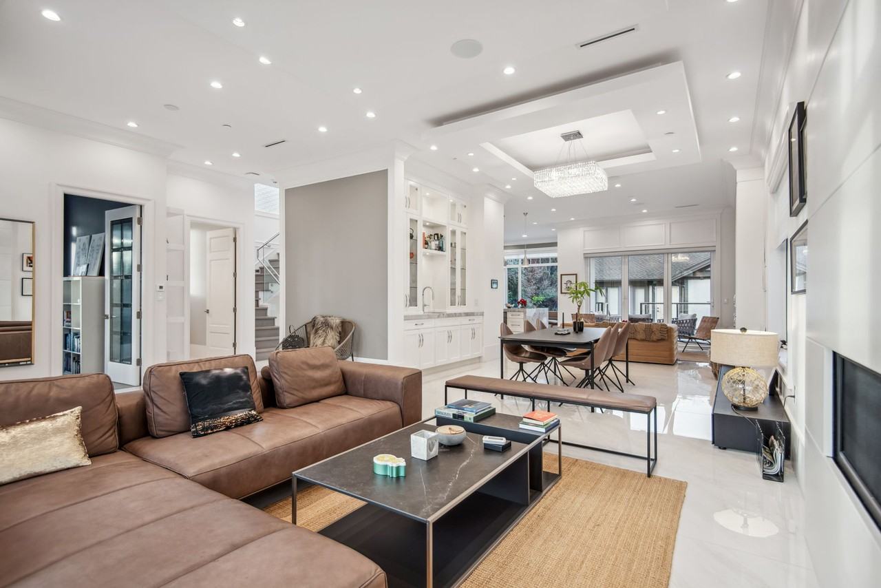 2931 West 39th Avenue - Photo 3 of 27