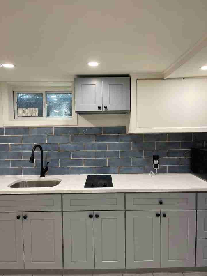 965 E 83rd St #3 - Photo 5 of 7