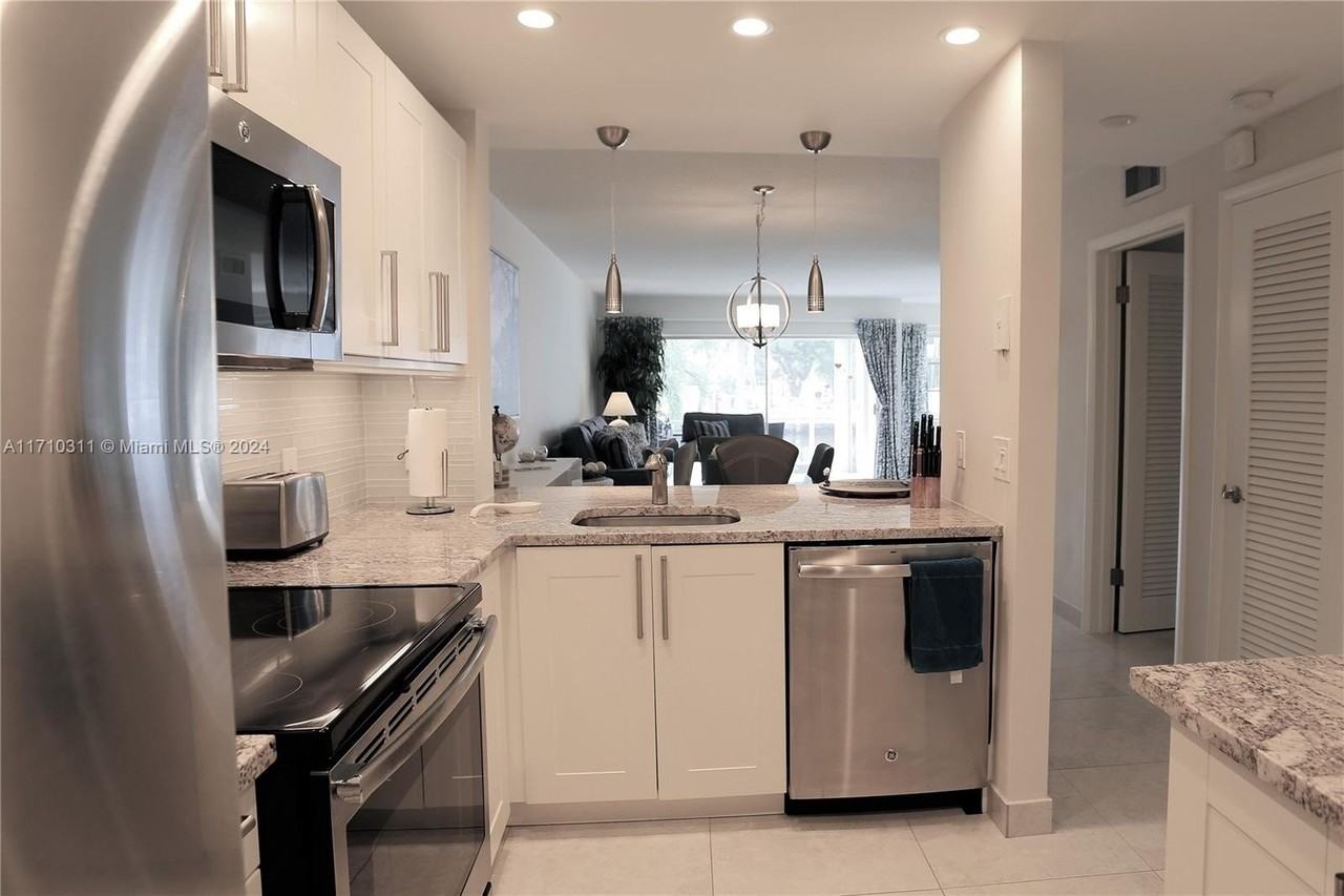 470 Paradise Isle Blvd #107 - Photo 3 of 30