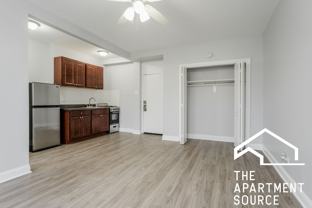 6930 N Greenview Ave #305 - Photo 1 of 1