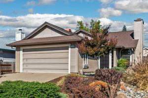 featured image of 648 Springfield Cir