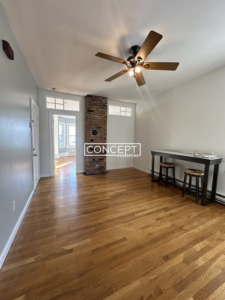 17 Pembroke St #2CP