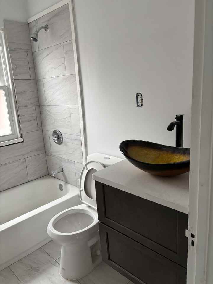 3244 Clairmount St - Photo 2 of 4