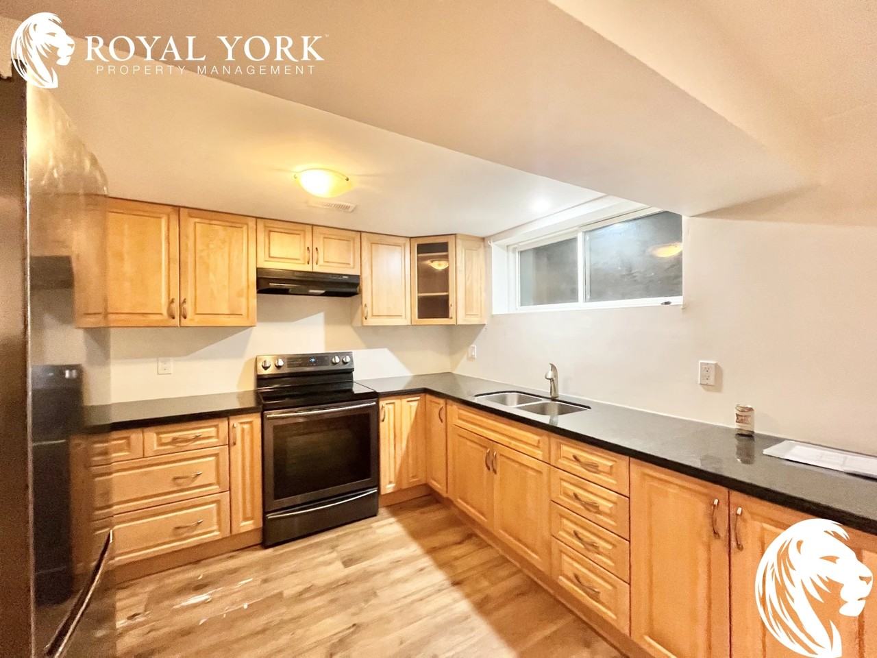 2-23 Glen Cannon Drive, Stoney Creek, Ontario L8G 2Z6 - Photo 3 of 12