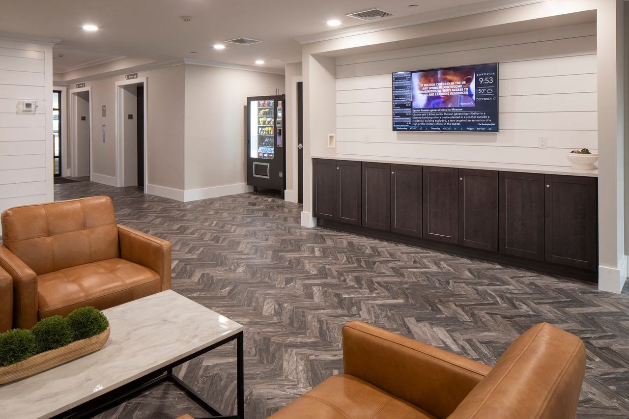 Legion Manor: In - Photo 5 of 50