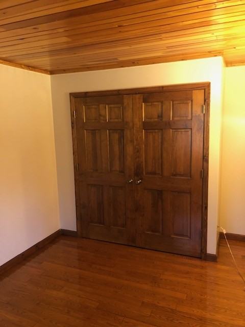 9067 Lakeshore #NA - Photo 7 of 10