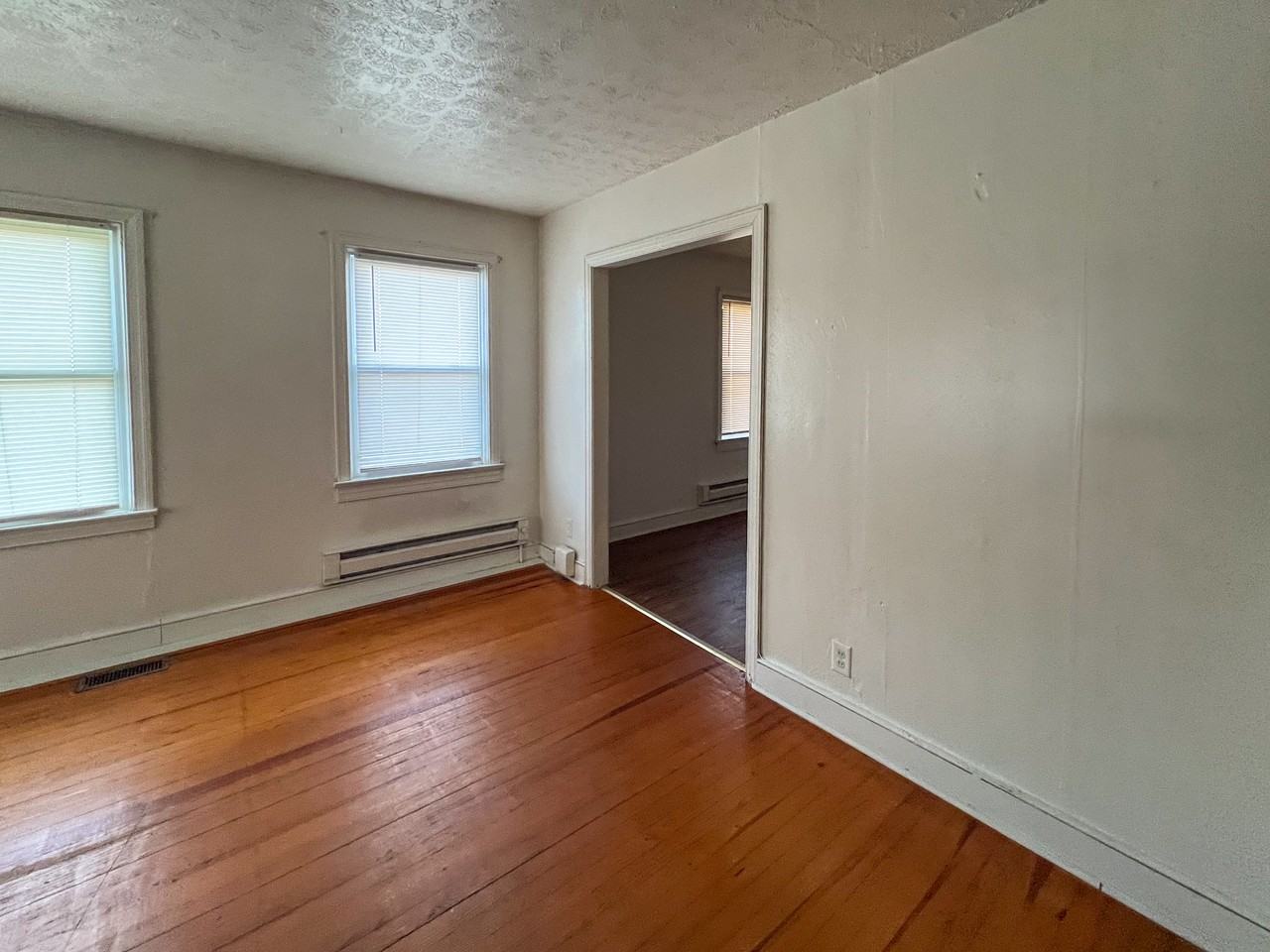 321 S 19th Ave #NA - Photo 3 of 11