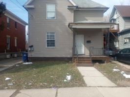 featured image of 224 Howland Ave #LOWER