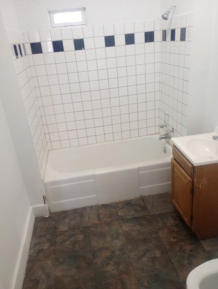224 Howland Ave - Photo 2 of 10