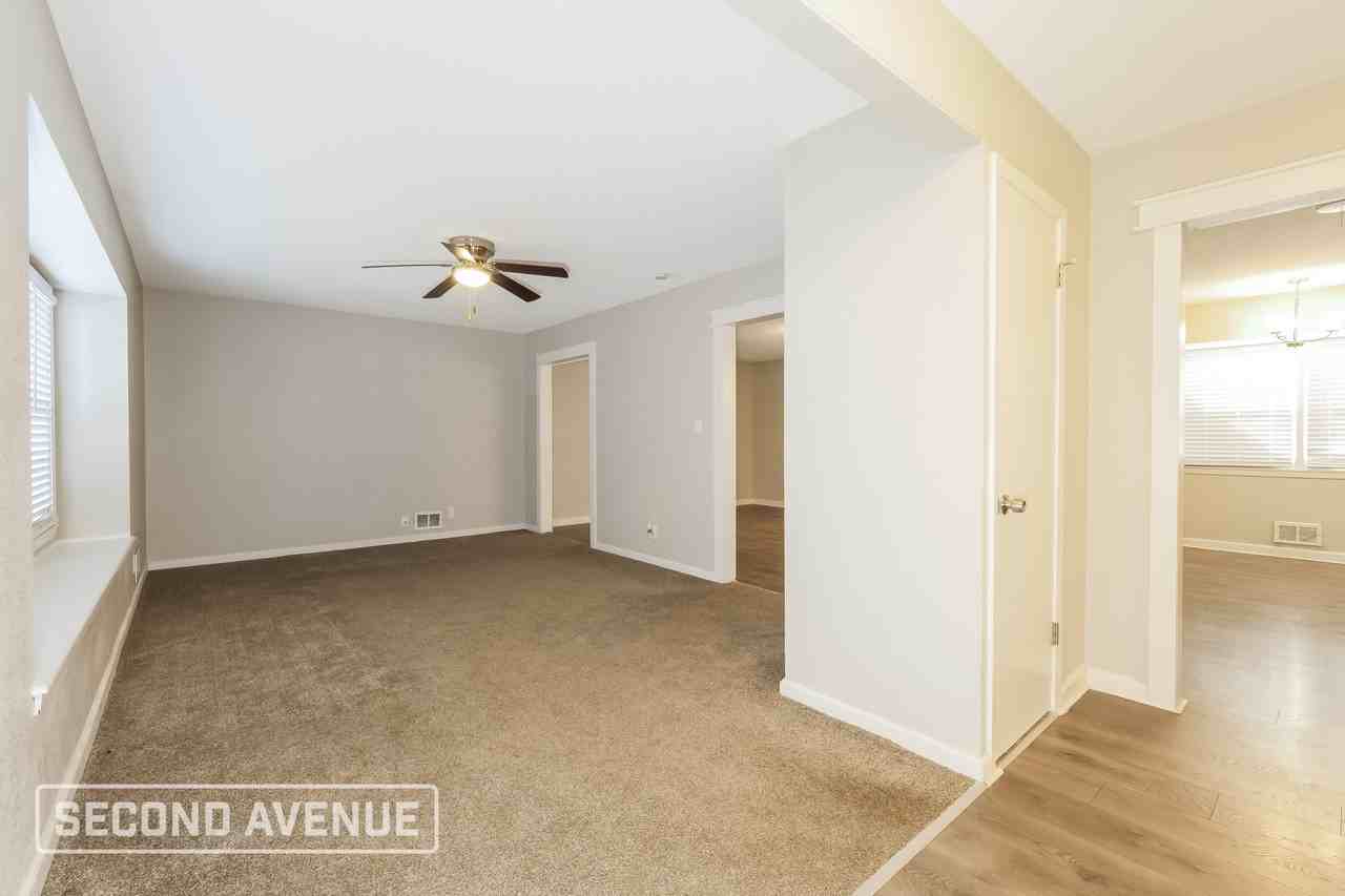 15013 E 40th St S - Photo 2 of 29