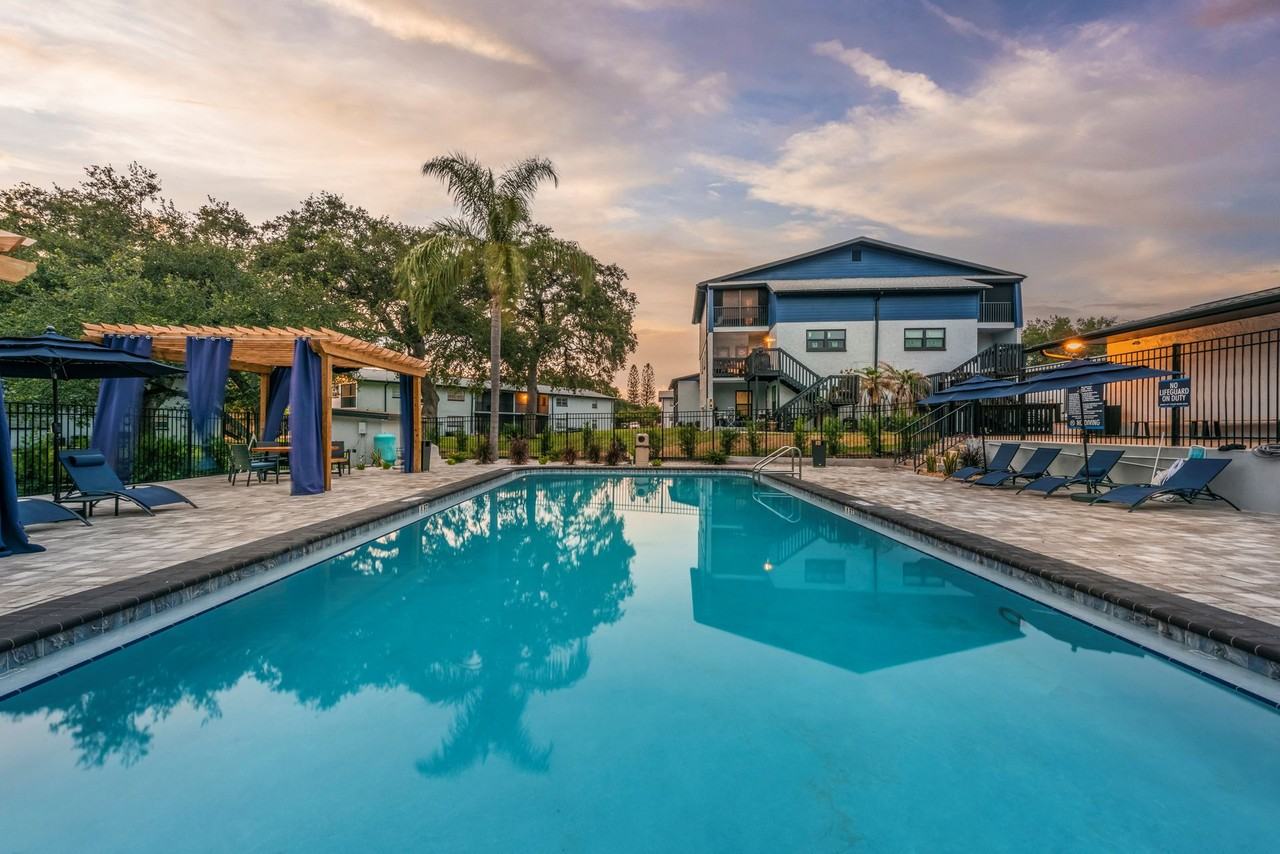 Altura Largo - Photo 3 of 50