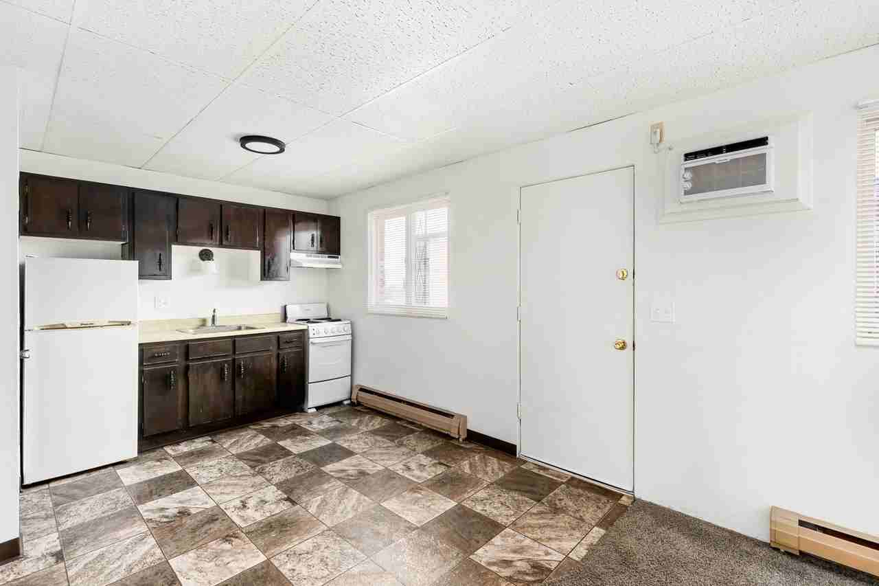 Magic Manor Apartments - Photo 2 of 17