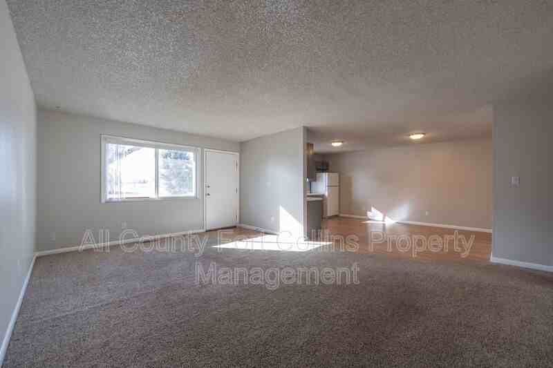 2812 Parklake Dr - Photo 6 of 16
