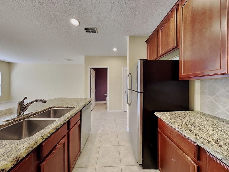 3320 Windsor Lake Cir - Photo 5 of 27