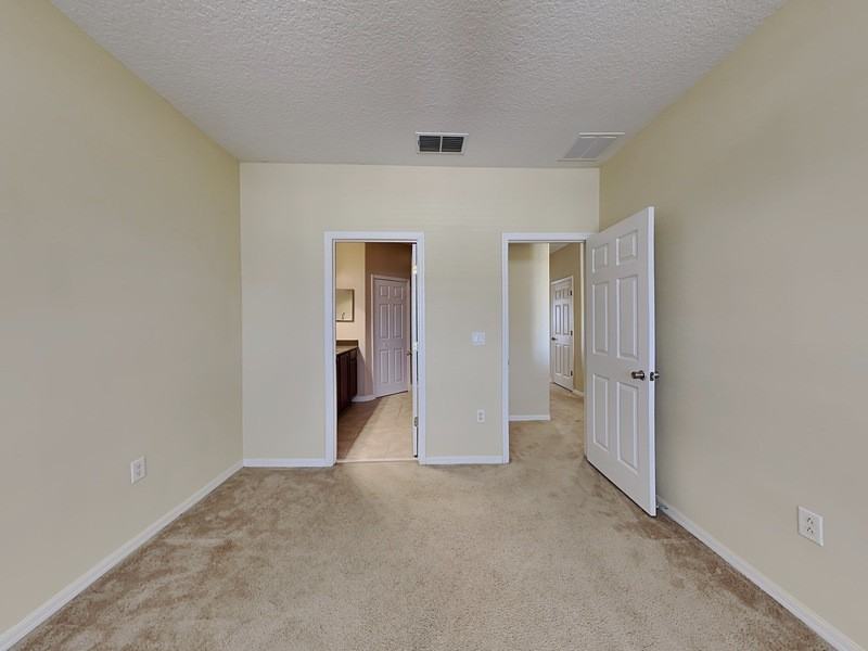 3320 Windsor Lake Cir - Photo 7 of 27