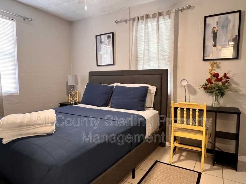 521 Se 14th Ter - Photo 3 of 22