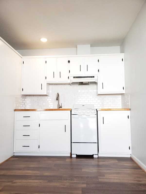 1010 Washington St - Photo 4 of 20