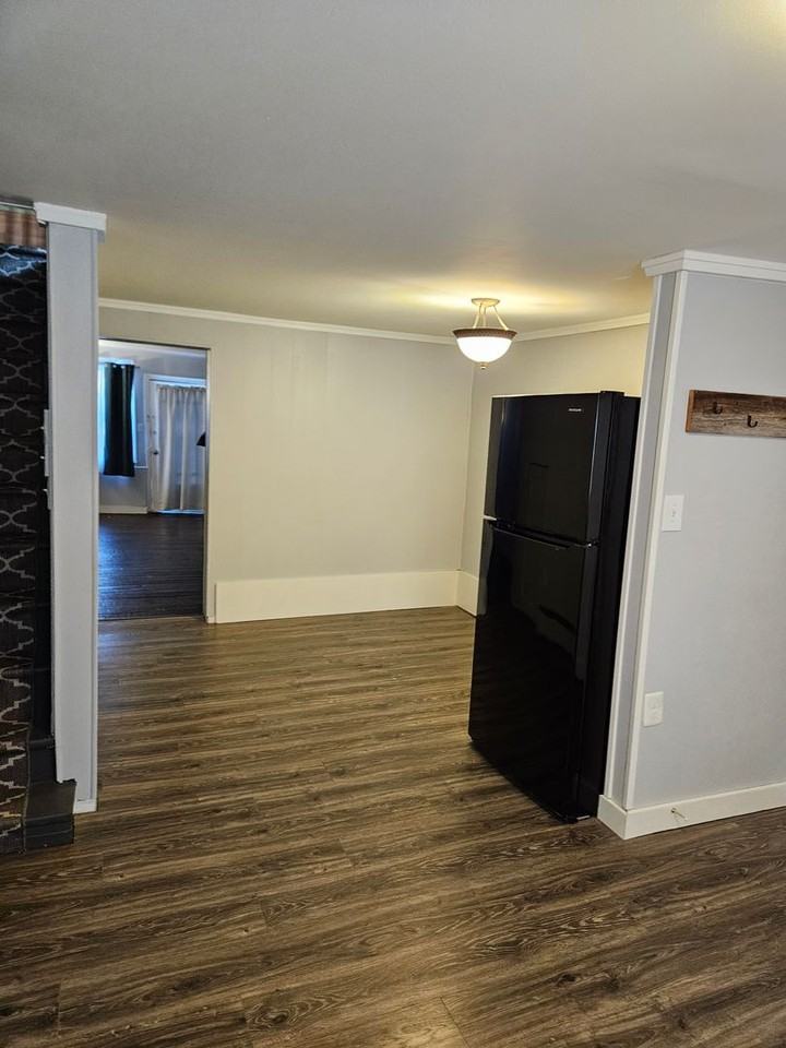 32 N Main St - Photo 5 of 23