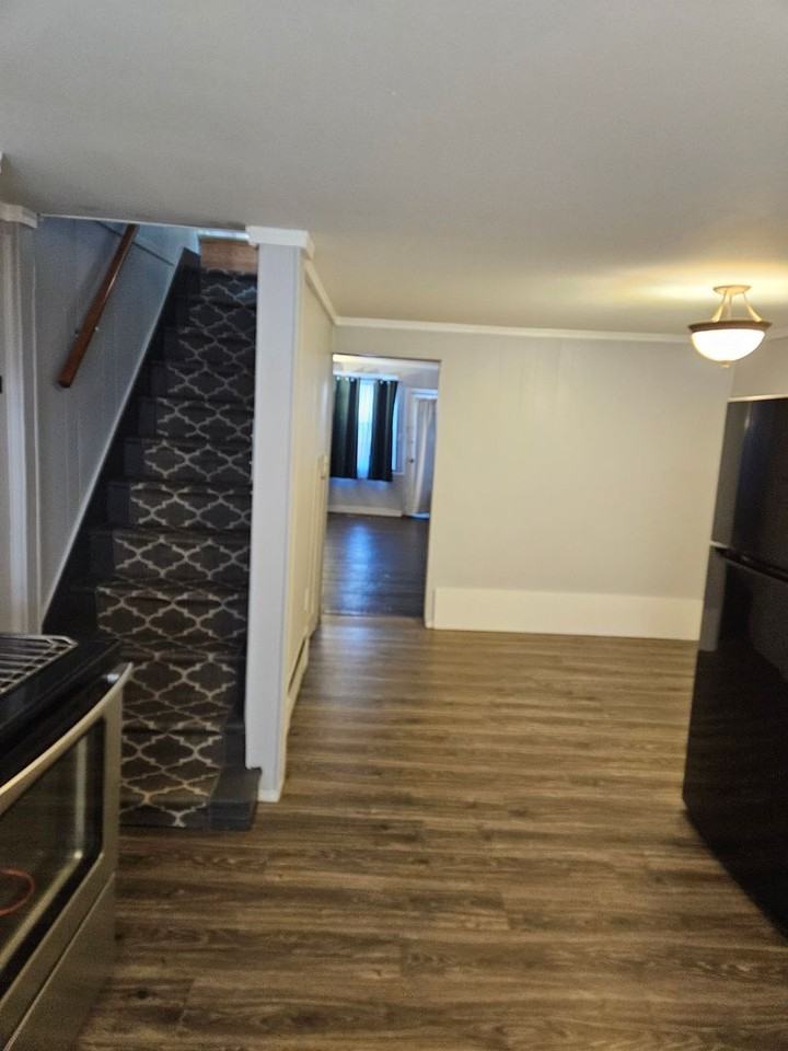 32 N Main St - Photo 7 of 23