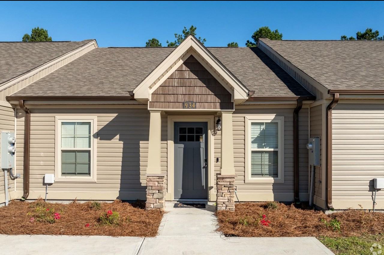 Chandler Cottages at Byerly Park - Photo 2 of 14