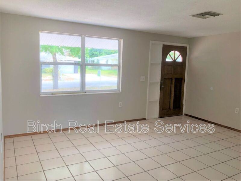 1639 Marengo Dr - Photo 2 of 11
