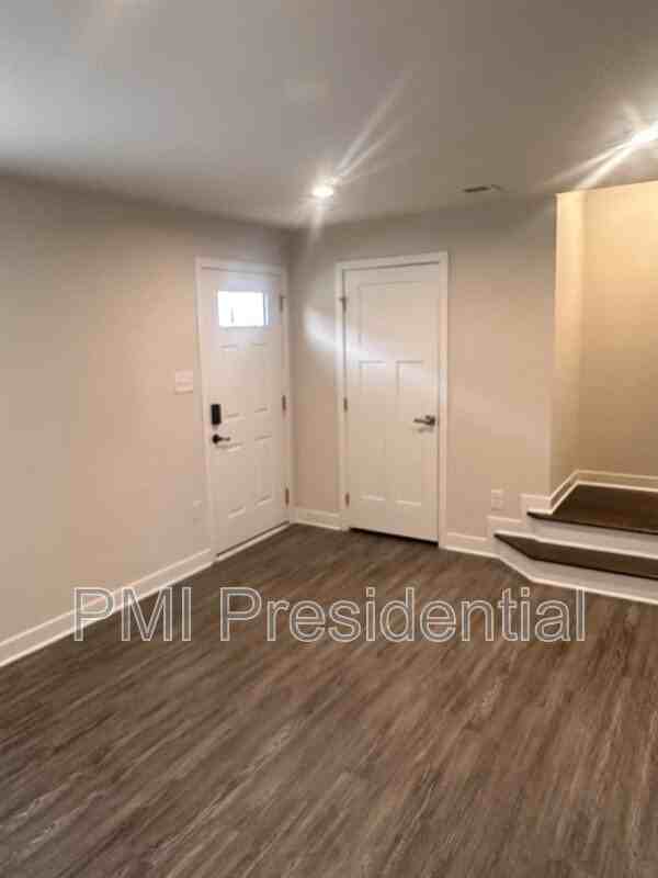 2025 Tobacco Mill St - Photo 2 of 24