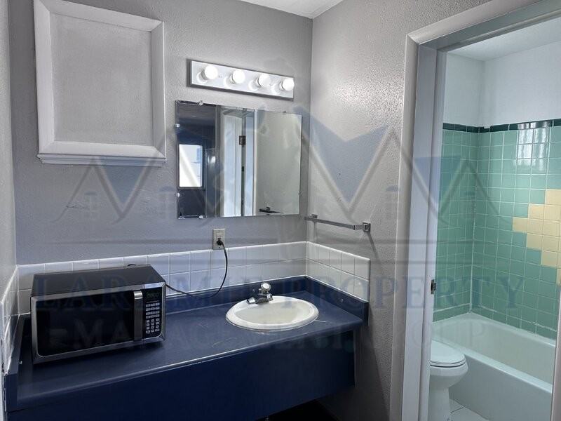 165 N 3rd St #40 - Photo 5 of 9