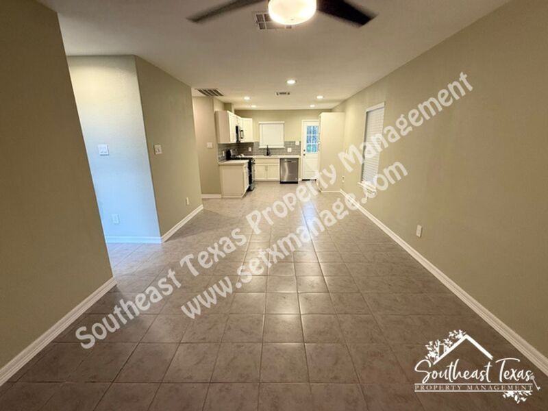 308 Garland St - Photo 3 of 11