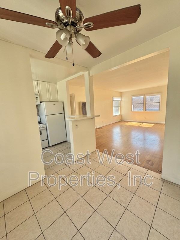 1029 Loring St - Photo 3 of 19