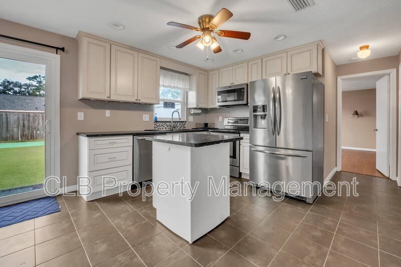 709 Hillville Dr - Photo 4 of 14