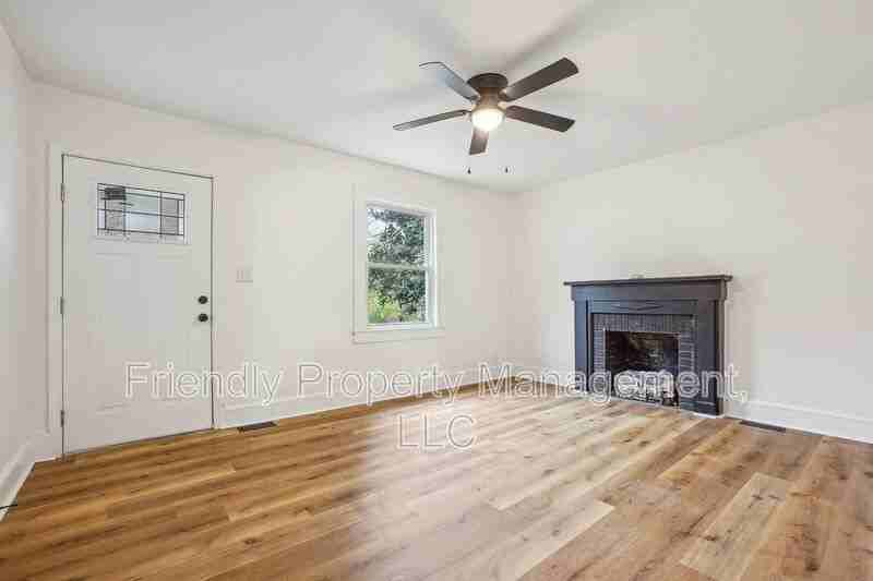 1004 Charlotte Ave - Photo 4 of 22