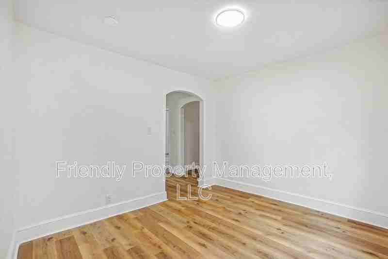 1004 Charlotte Ave - Photo 7 of 22