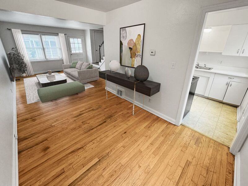 1814 S Vermont Ave #7 - Photo 4 of 10