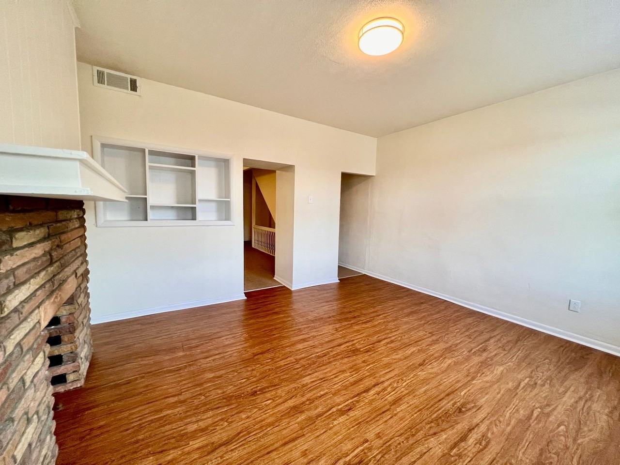 526 E 9th Ave Fl 2 - Photo 7 of 17