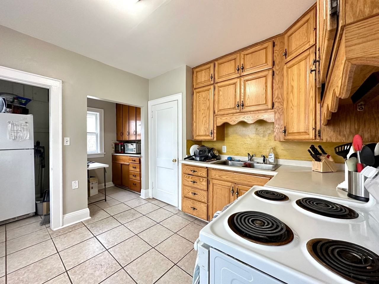 926 N 19th Ave E - Photo 2 of 27