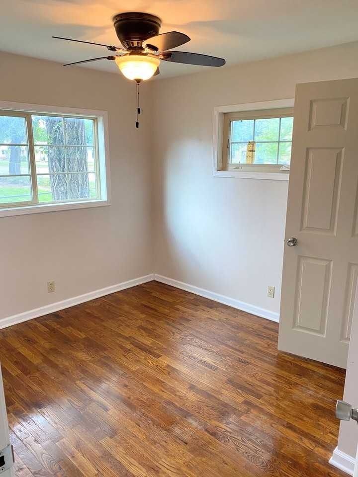 1410 Forrest St - Photo 4 of 9