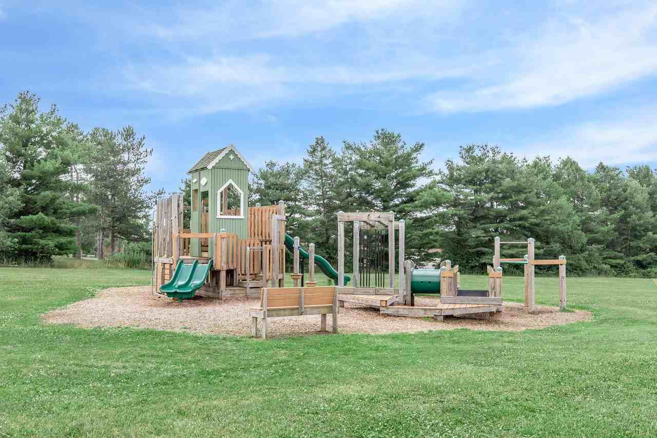 Warren Wood Apartments - Photo 5 of 35