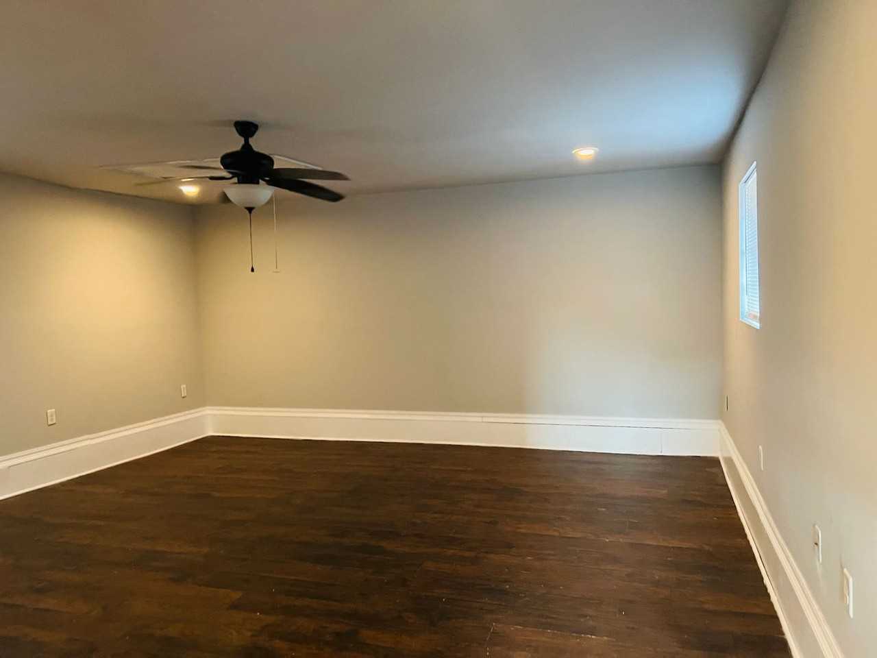 5700 Campus Blvd - Photo 3 of 29