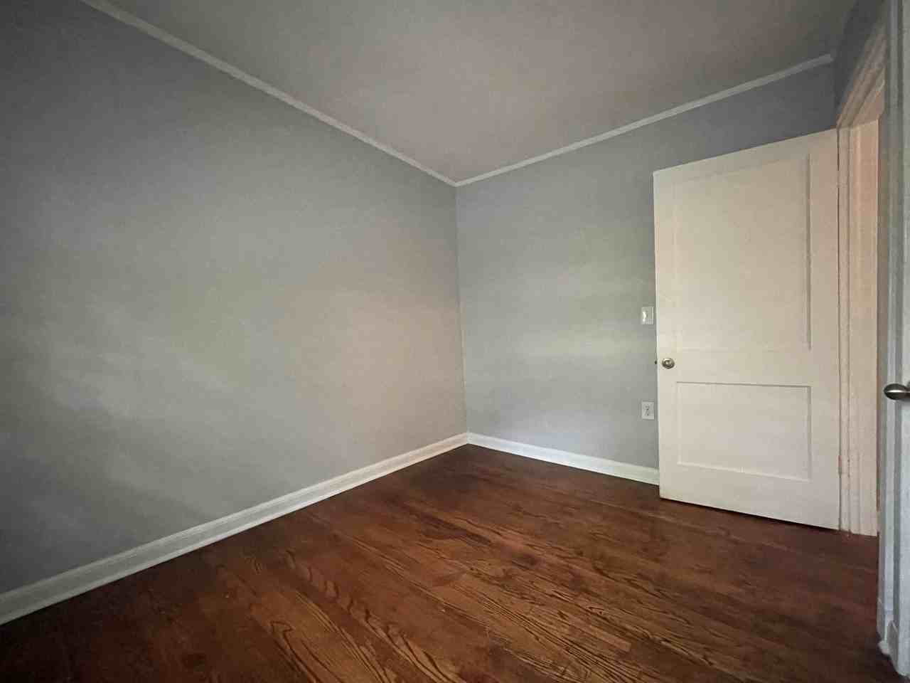 730 W Dolphin St - Photo 7 of 31