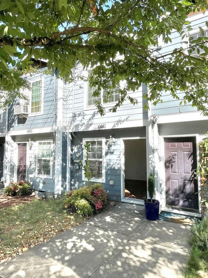 6661 N Columbia Way - Photo 2 of 21