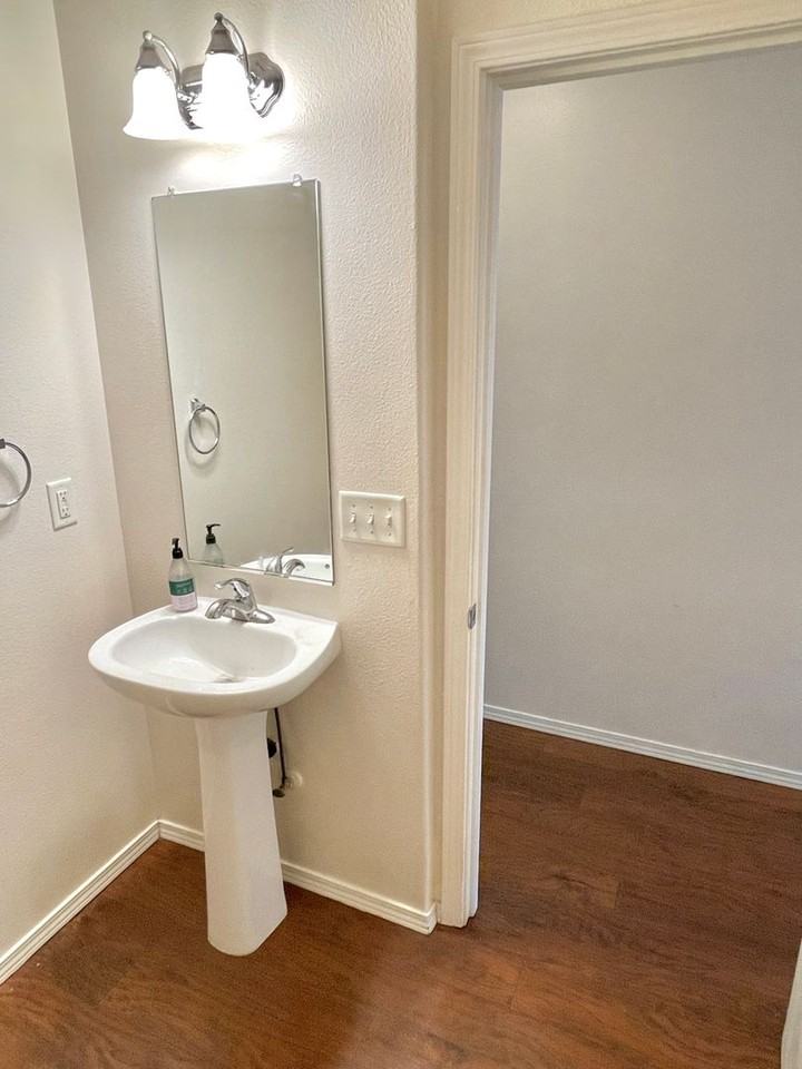 6661 N Columbia Way - Photo 7 of 21