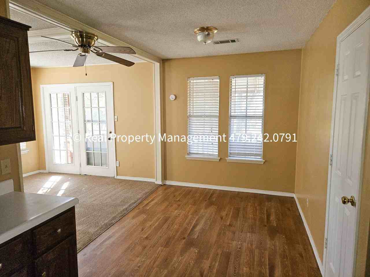 705 J St - Photo 6 of 19