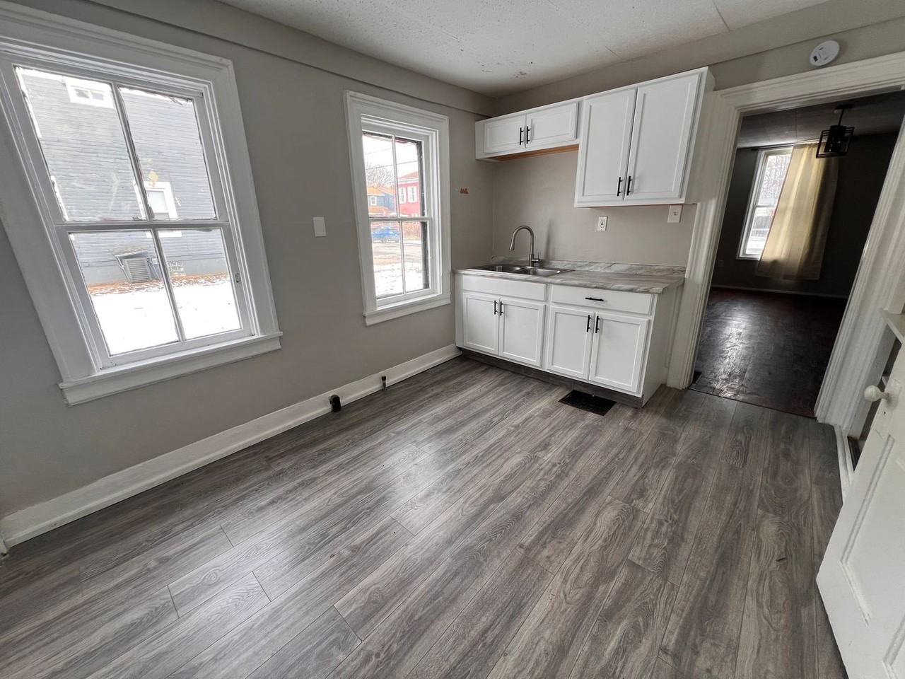 732 10th Ave - Photo 3 of 17